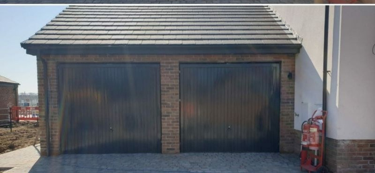 Garage door respray — after